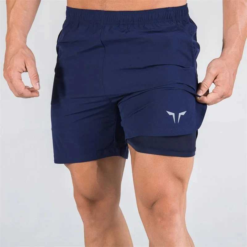 Double layered fitness shorts mens summer thin fake two-piece lined quick drying breathable quarter length pants W241228