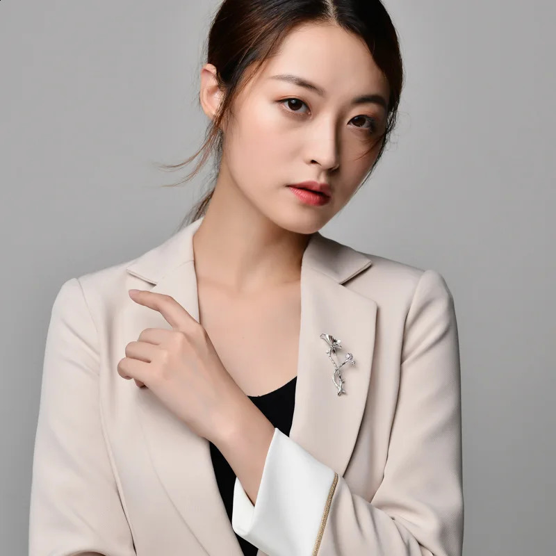 Silver 925 Jewelry Brooch Lotus Leaf Flower With Zircons Trend Autumn Office Womens Clothing Gifts Beautiful Elegance 241227