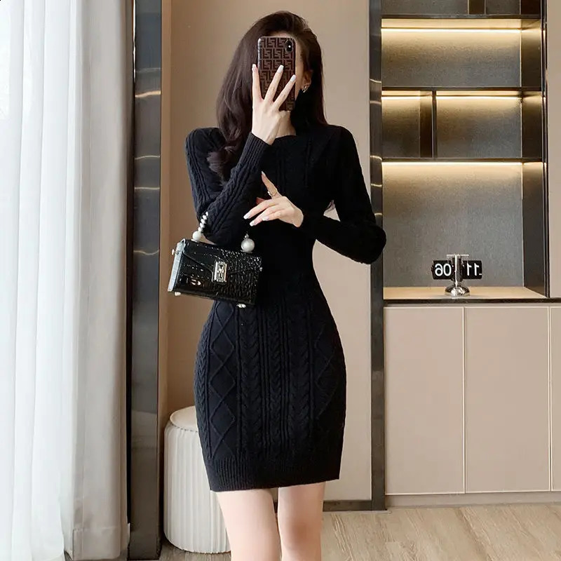 Interior Slimming Black Knitted Dress for Womens Autumn and Winter Item Small Slim Fit Hip Hugging Stylish Wool 241228