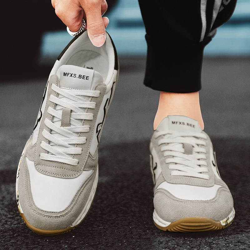 2025 spring and autumn new super fire running shoes for men retro outdoor light sports casual shoes network red burst all the fashion board shoes