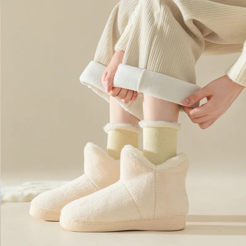 Women Winter Slippers Warm Plush Slipon Couples Home Floor Shoes Antislip Comfortable Flats Female Soft Faux Fur Boots 241223