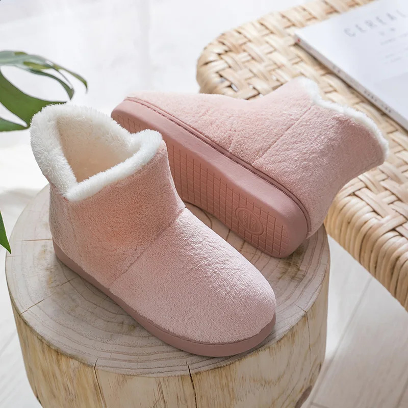 Women Winter Slippers Warm Plush Slipon Couples Home Floor Shoes Antislip Comfortable Flats Female Soft Faux Fur Boots 241223