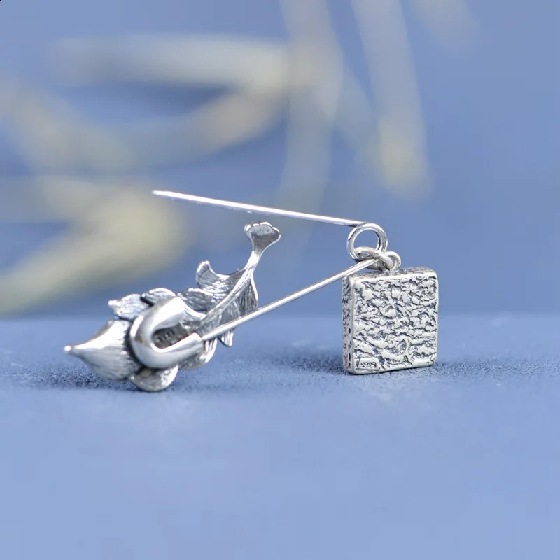 S925 Sterling Silver Brooches for Women Womens Fashion Enamel Feather Southred Agate XI Pin Corsage Jewelry Wholesale 241227