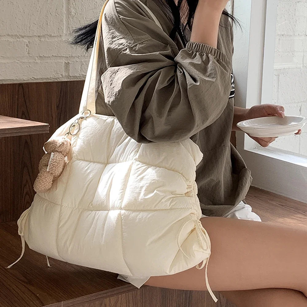 Casual Cotton Padded Shoulder Bag Plaids Quilting Women Bag Puffy Space Down Bags for Women Handbag 2025 Nylon Shopper Purse 241227