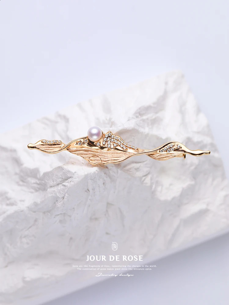 Mountains and Shadows original n retro natural pearl sterling silver gold-plated exquisite temperament brooch female 241227