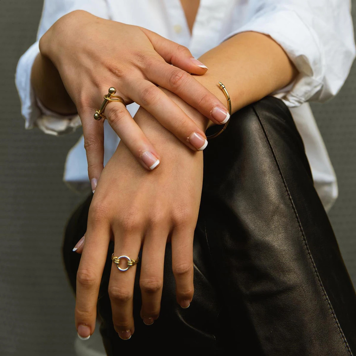 Uworld Cast Fashion Stainless Steel Waterproof Horseshoe Buckle Ring Personality PVD Real Trendy Jewelry for Women 241225