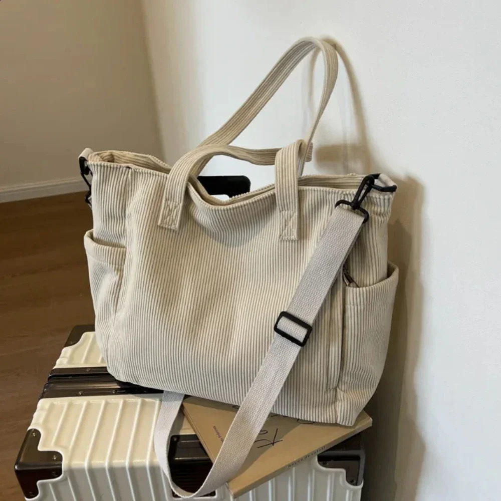 Fashion Versatile Shoulder Bag College Wind Commuting Corduroy Square BagUnisex Large Capacity Leisure Portable Crossbody Bag 241223