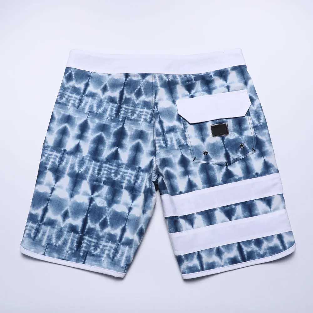 New Fashion Tiki Printed Mens Beach Shorts Bermuda Wooden Shorts High Quality 4-way Stretch Quick drying Swimsuit Surfing Swimsuit W241228