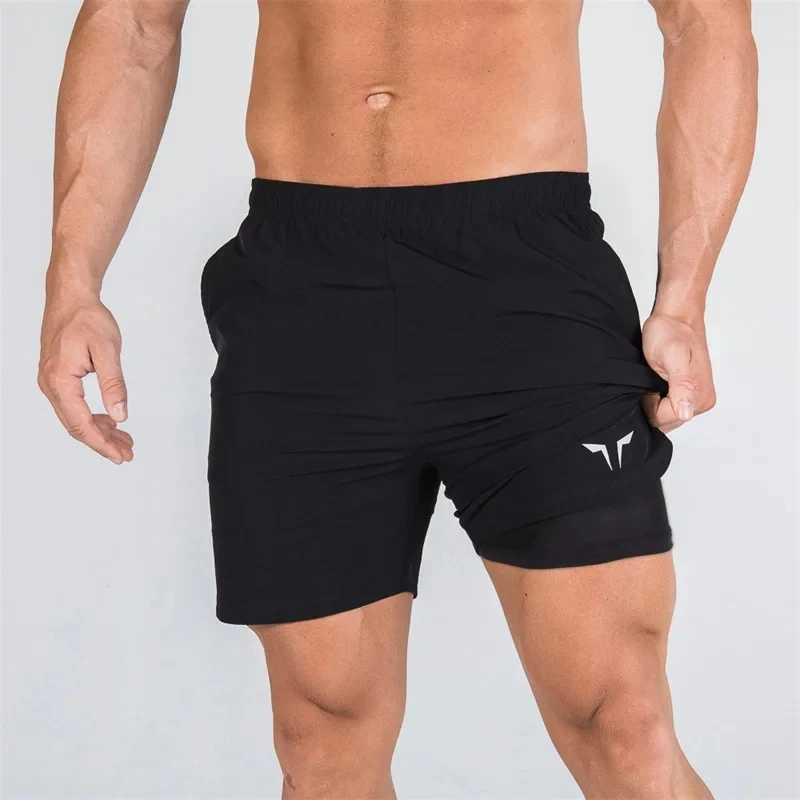 Double layered fitness shorts mens summer thin fake two-piece lined quick drying breathable quarter length pants W241228