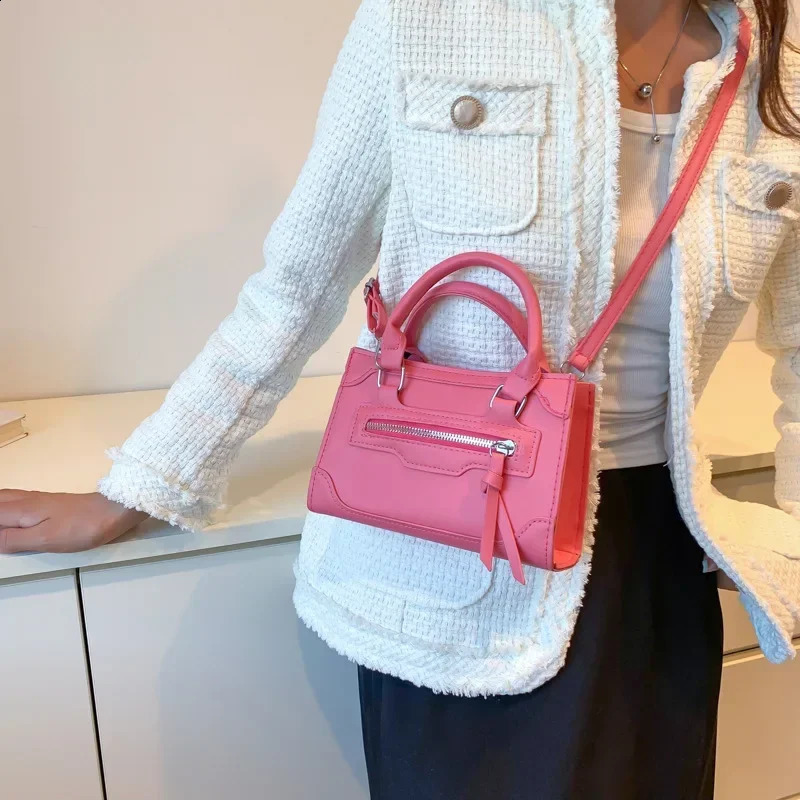 Crossbody Bag for Women Fashion Casual Western Style Shoulder Handbag Simple Texture Messenger Small Square Bag 241223