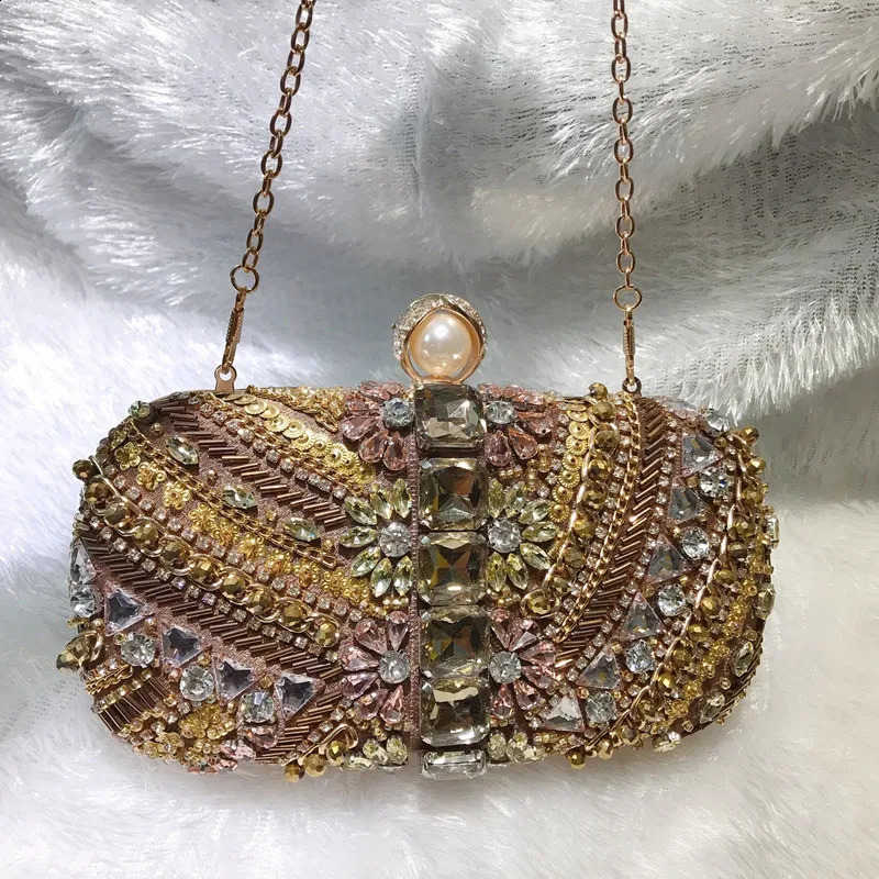 Water Diamond Handbag Crystals Evening Clutch Bags Women Wedding Party Purse Ball Handbags Rhinestone Mini heart bag 241227