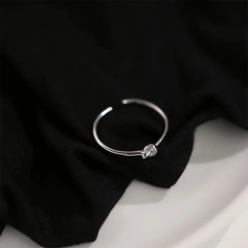 Personality Simple Knot Line Couple Rings for Women Men Temperament Stainless Steel Opening Finger Jewelry Anniversary Gift 241225