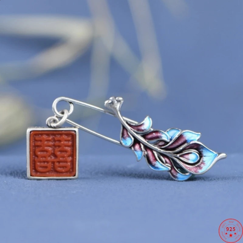 S925 Sterling Silver Brooches for Women Womens Fashion Enamel Feather Southred Agate XI Pin Corsage Jewelry Wholesale 241227