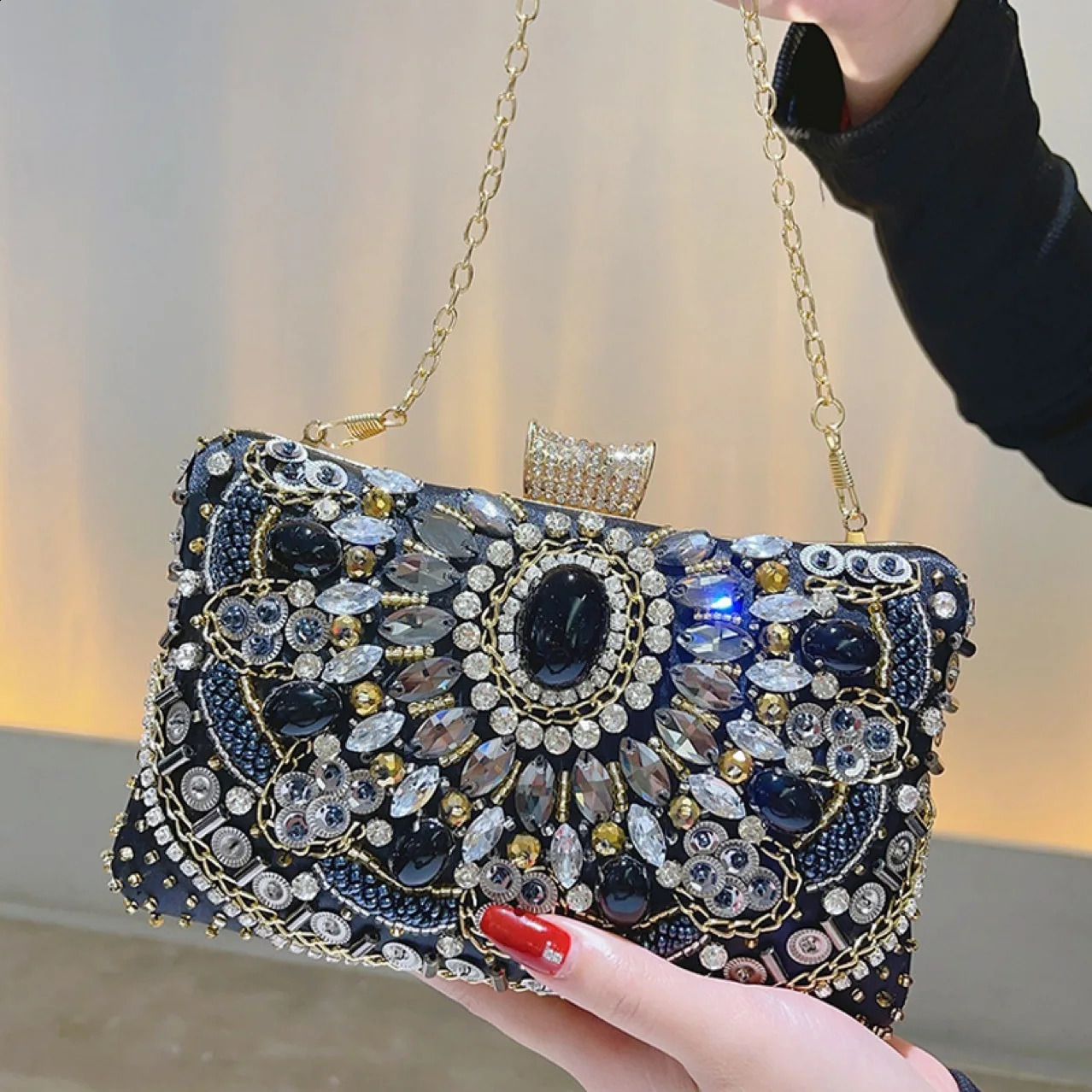 Fashion Style Handmade Beaded Embroidered Dinner Bag Calm And Elegant Charm Cosmetic Bag Evening Bag Women Crystal Ladies Bag 241227