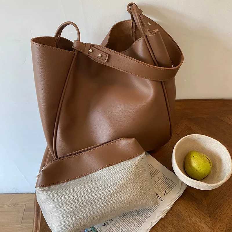 Luxury Tote Bag for Wan 2024 Trend Large Capacity Fem Shoder Bag High Quality Leather Simple Designer Wan Handbag Z241229