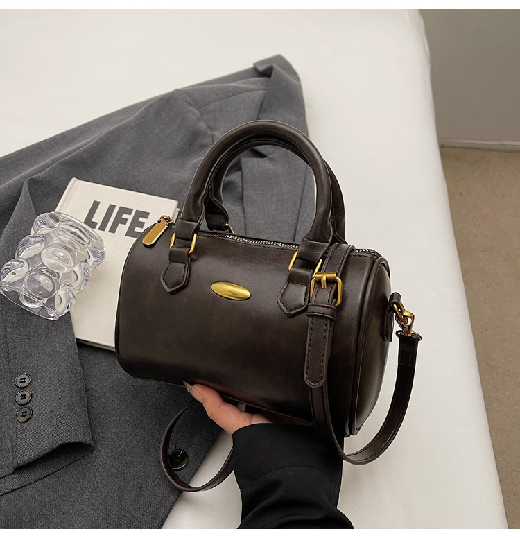 Free Shipping 2025 New Shoulder Bag Women s Flip Up Fashion Designer Trendy Crossbody Bag Black Brown Handbag Cylindrical Bag Casual Wallet Storage Ba