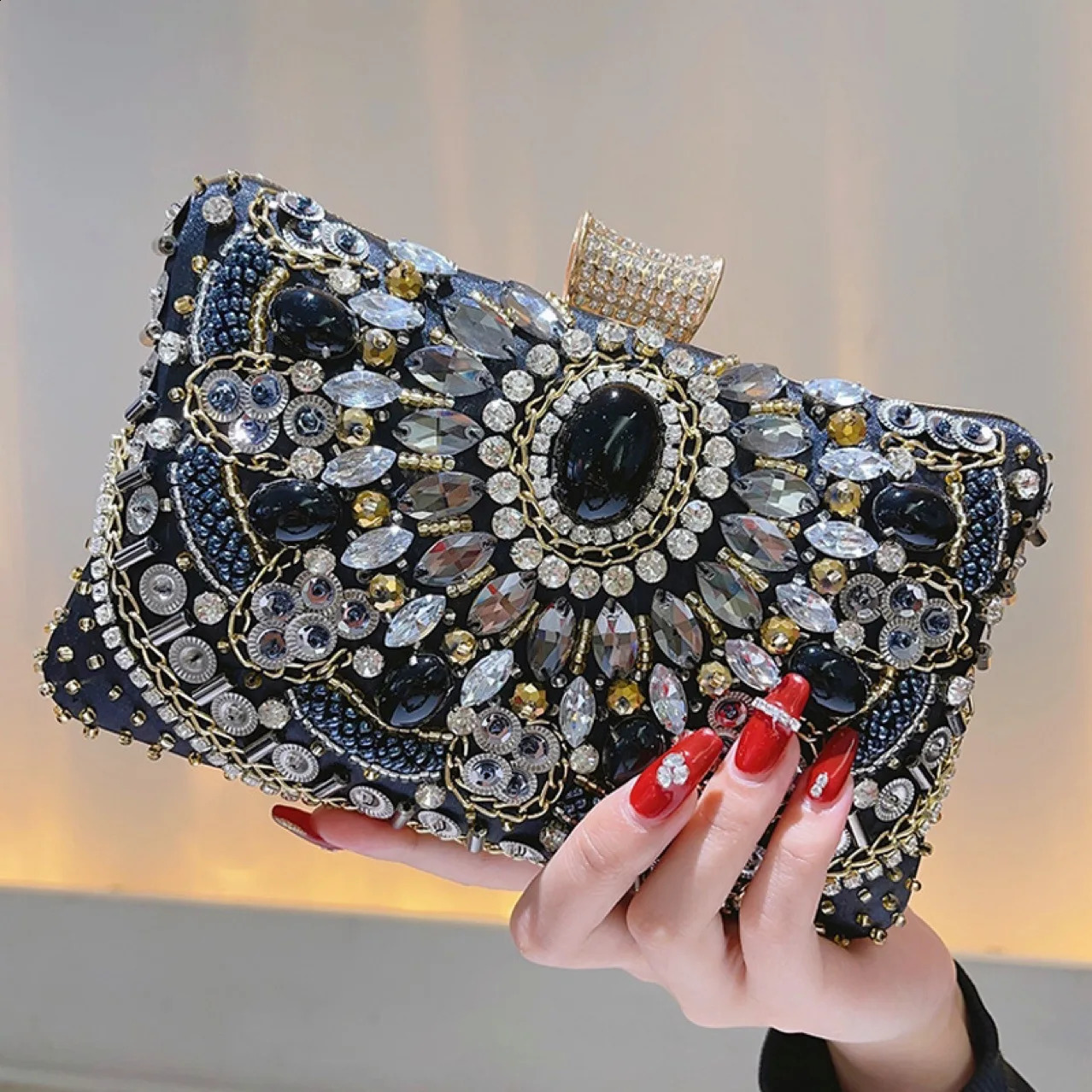 Fashion Style Handmade Beaded Embroidered Dinner Bag Calm And Elegant Charm Cosmetic Bag Evening Bag Women Crystal Ladies Bag 241227