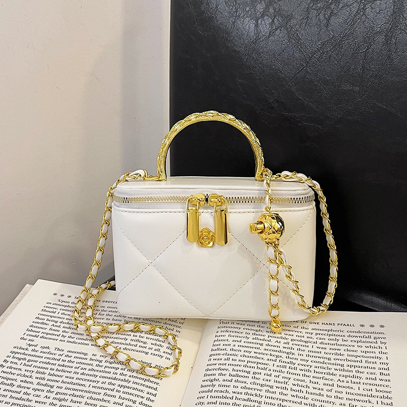 Bag Chain Camellia Small Square 2025 Spring New Style Diamond Grid And Box Women's Versatile Fashion Crossbody Bag