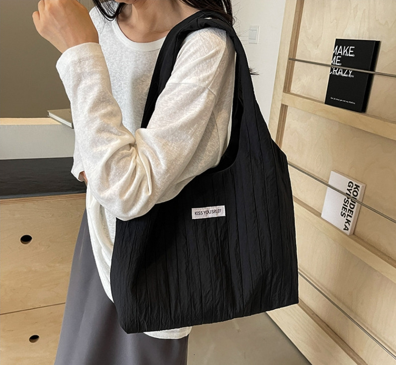 Fresh Sweet Shoulder 2024 New Small and Popular Shopping Versatile High Beauty Korean Leisure Style Tote Bag