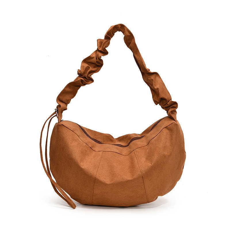 Korean version simple and large capacity 2024 casual pleated small fresh frosted artistic hand-held shoulder crossbody bag 241230