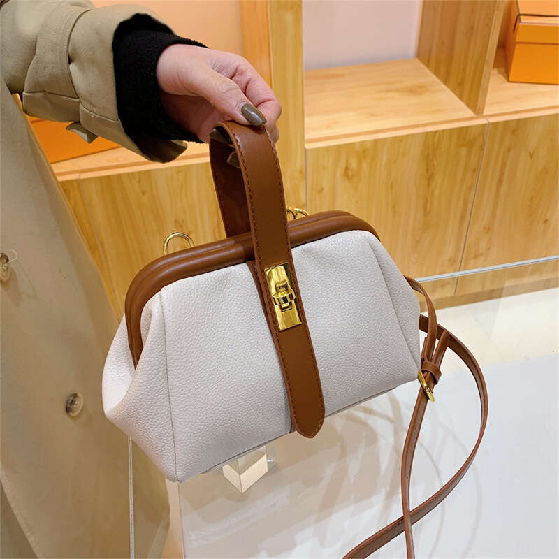 Popular Summer New Fashion Shoulder Crossbody Feel Handheld Shell Women's Bags