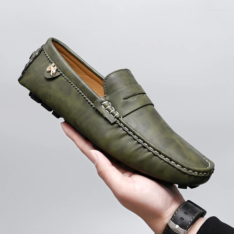 Casual Shoes 2025 Arrival Driving Luxury Men Loafers Soft Moccasins Autumn Winter Man High Quality Mens Business