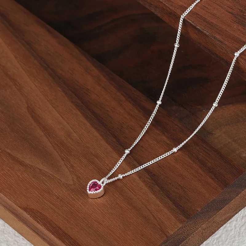 925 sterling silver necklace simple and elegant Collaone chain small and shiny peach heart pendant wedding jewelry W241230