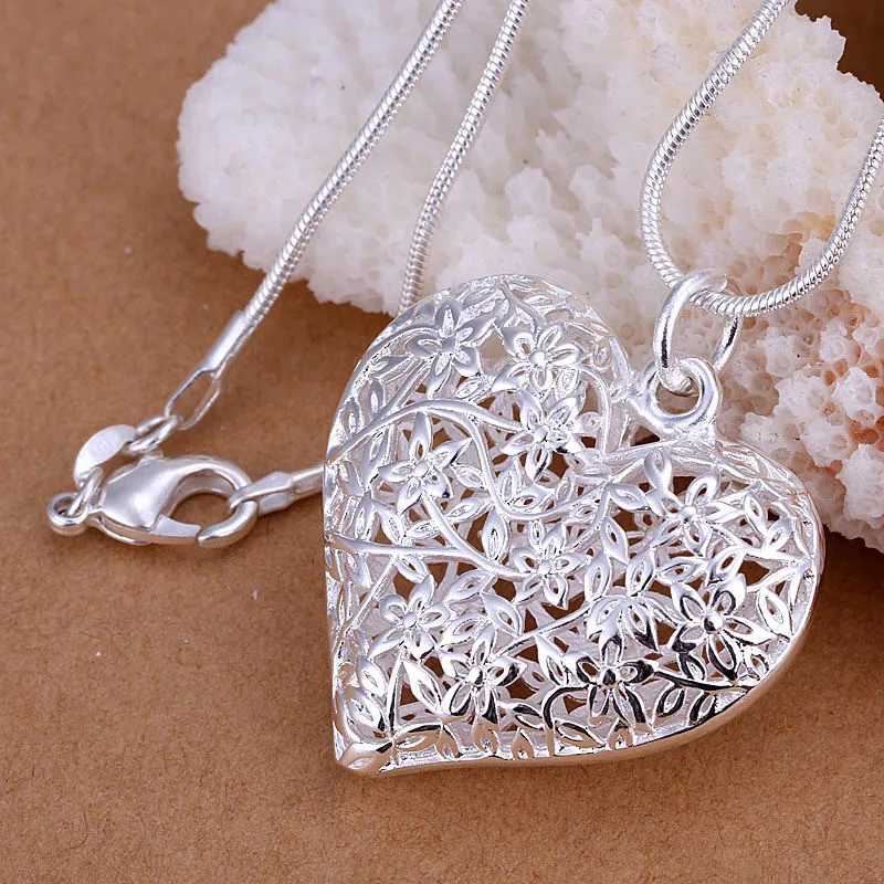 925 sterling silver 18-30 inch carved heart-shaped pendant snake chain necklace suitable for womens fashionable wedding party charm jewelry W241230