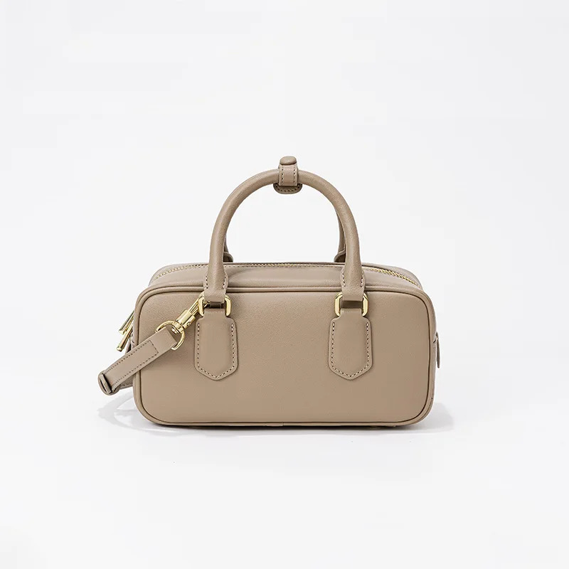 Vintage Boston Aging Ball New Style Niche Design Pillow Bag Fashionable Genuine Leather Single Shoulder Slant Handbag Feather Gothic BagVoyage
