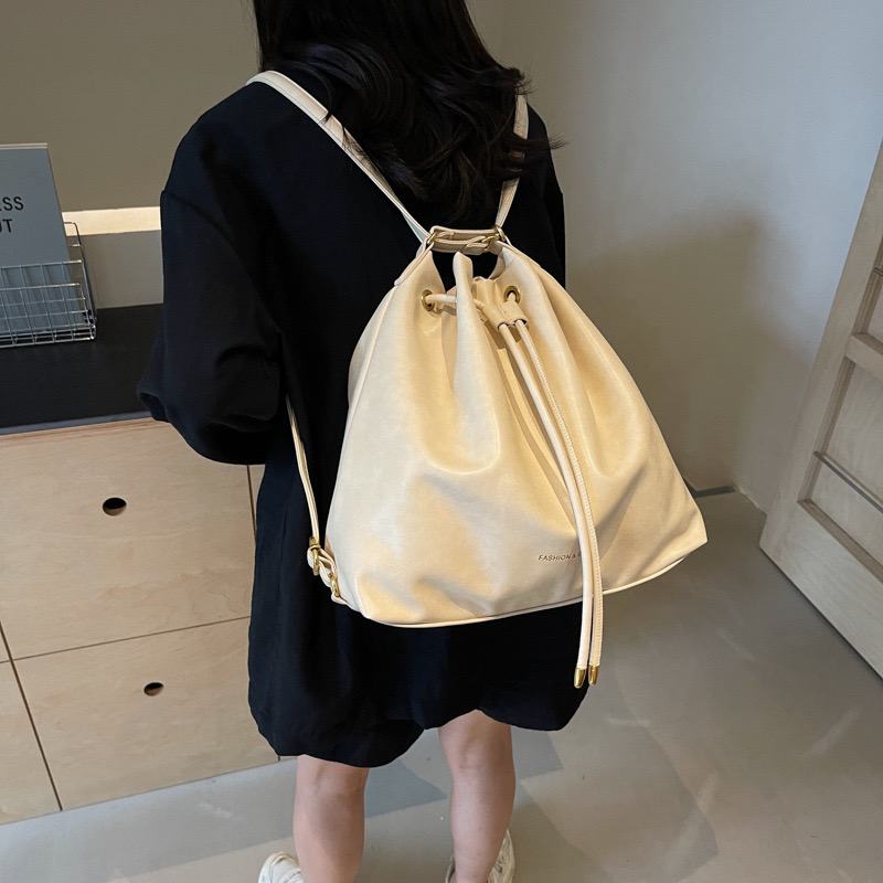 Retro Female Explosive Bucket Bag Autumn and Winter Street Trend Korean Version Large Capacity Backpack Bolsa De Tote 240909