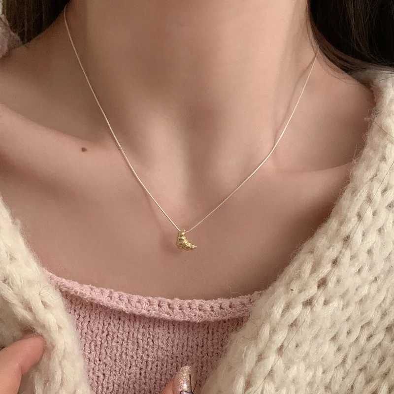 Ventilee 925 sterling silver croissant necklace suitable for women golden bread sweet Korean original gift direct shipping W241230