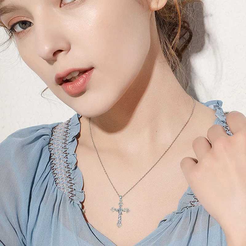 925 pure silver cross pendant necklace womens daily wearable jewelry fashionable and exquisite decorative gifts W241230