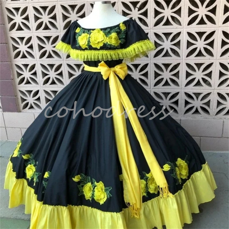 Victoria Mexican Black Prom Dress Cap Sleeve Embroidery Vestidos De 15 xv Anos Quinceanera Escaramuza Birthday Party Folklorico Costume Gothic Hallowe