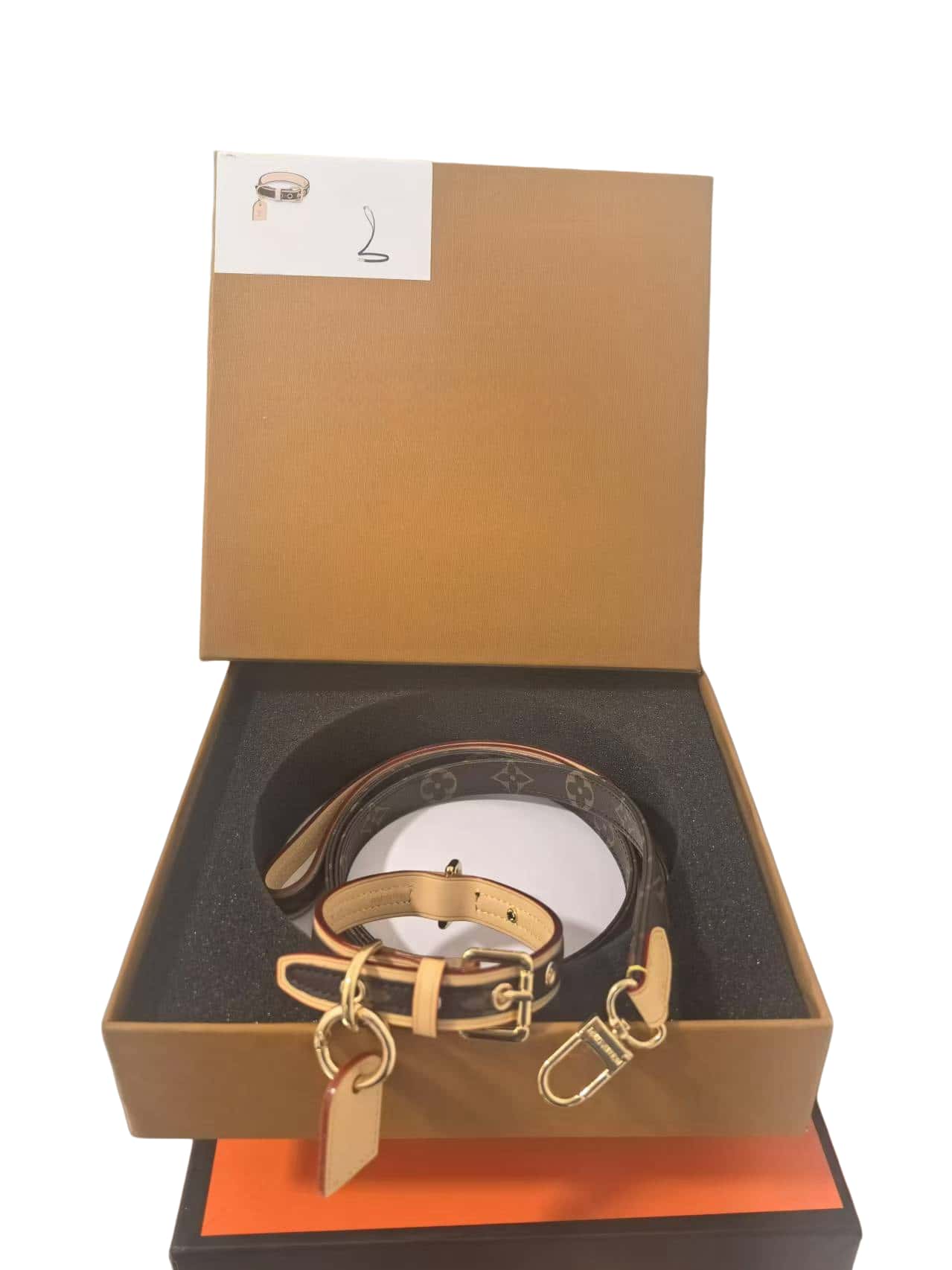Trendy Brand Genuine Leather Pet Collar, Designer Cat And Dog Collar Leash Set, Comes With Exquisite Gift Box, Must-have To Prevent Pets From Being Lo