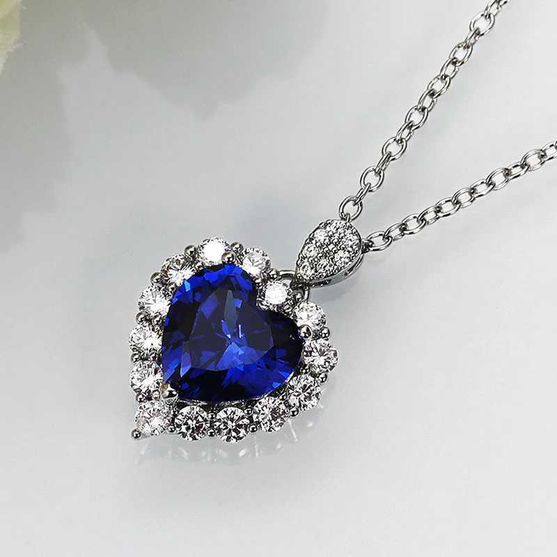 925 sterling silver blue CZ womens heart-shaped pendant necklace elegant party jewelry bride engagement wedding decoration W241230