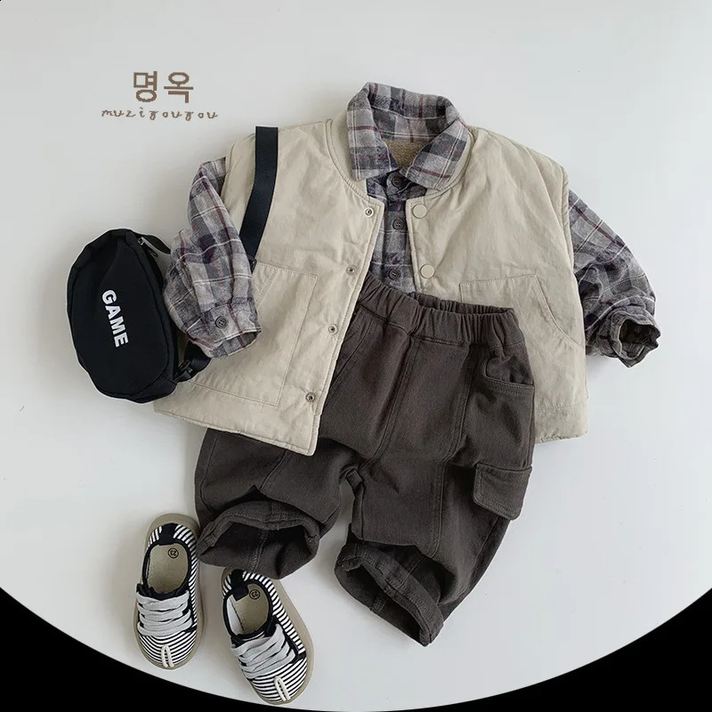 Winter Children Reversible Vest For Boys Cotton Padded Plaid Sleeveless Baby Boy Jacket V-collar Thicken Warm Kid Boys Waistcoat 241230