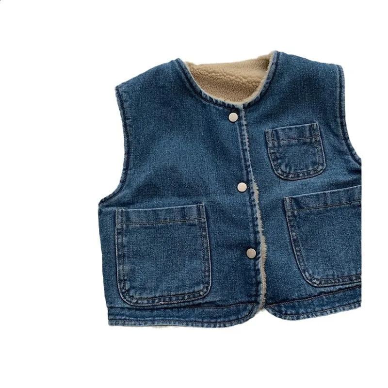 Ins Autumn Spring Velvet Baby Boys Waistcoat Reversible Sleeveless Denim Jacket For Kid Boy V-collar Casual Warm Little Boy Vest 241230