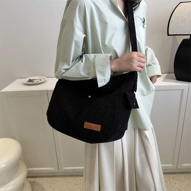 Large capacity canvas bag for women 2023 new casual trend single shoulder cloth bag solid color student class crossbody bag 241230