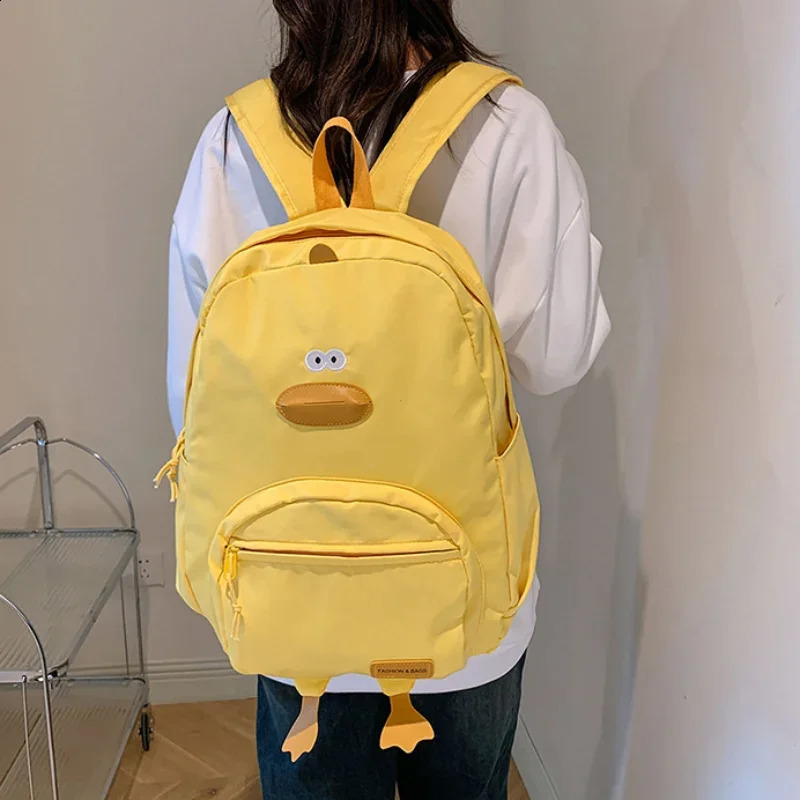 Cartoon Duck Backpack Cute Travel Bag Female College Student Versatile Korean Edition Girls School Bag 241230