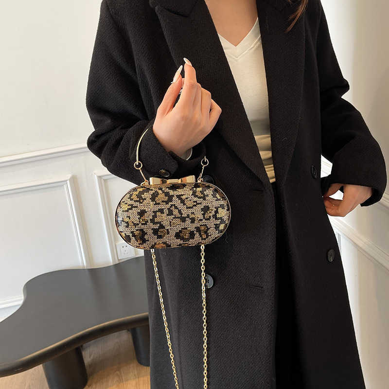 Hot selling women's bag 2025 new handbag women's embroidered sequin leopard print dinner bag party handbag 241230