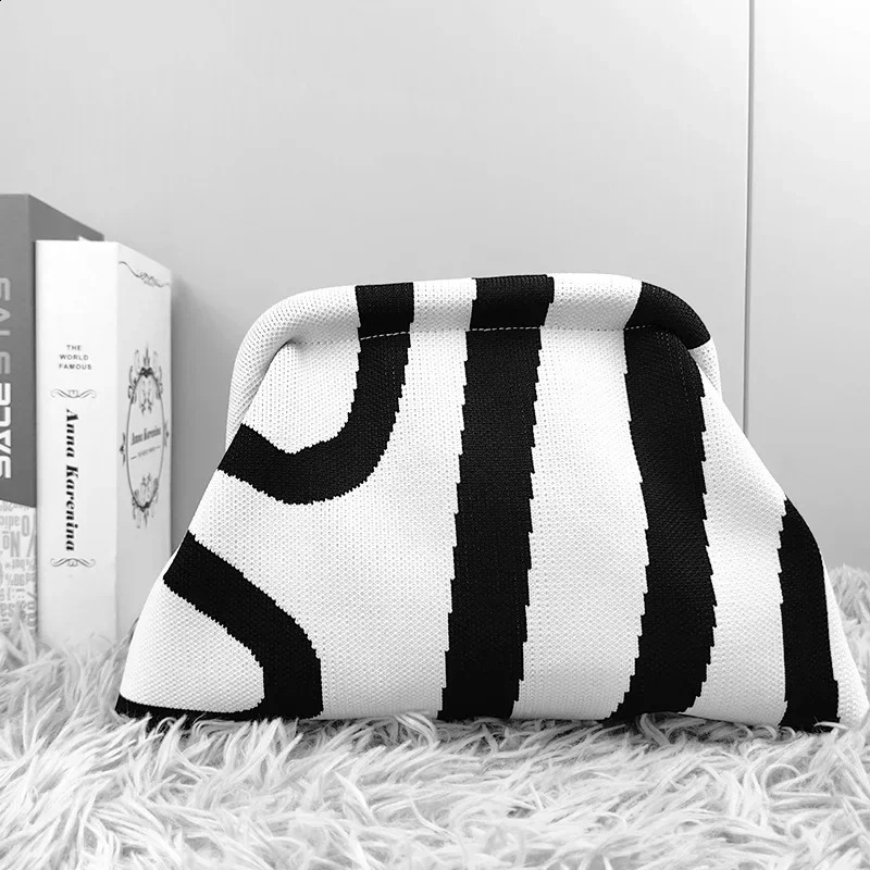 Fashion Zebra Print Women Handbags Simple Underarm Handbag Female Daily Clutch Purse Pouch Winter 241224