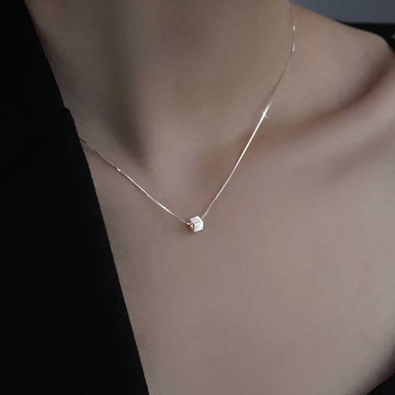 925 sterling silver square she is a womens pendant necklace Clavicle chain wholesale of wedding party jewelry gifts W241230