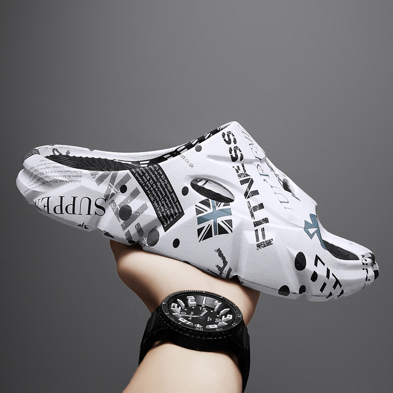 New Free shipping designer slippers for mens womens black white khaki Wear resistant graffiti beach slippers