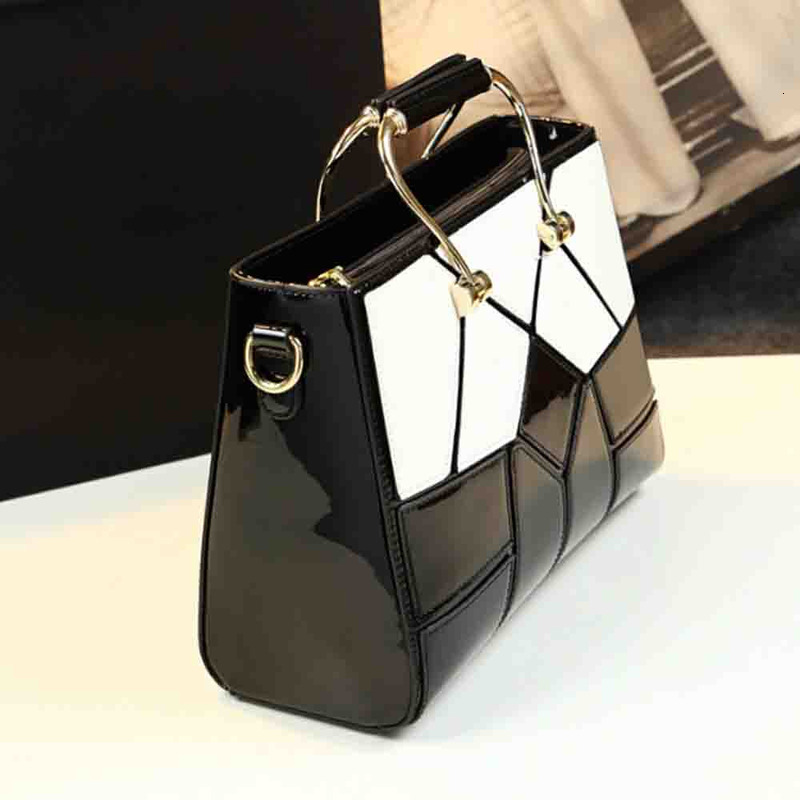 Unique Style Women Top Handle Bag High Quality Patent Leather Plaid Print Handbag Elegant Madam Dinner Purses 2023 New
