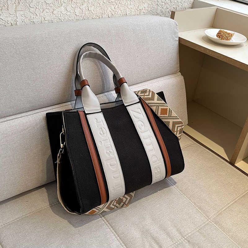 Tote bag canvas contrasting large capacity bag, women's trendy, fashionable high-end work commuting crossbody bag 241215