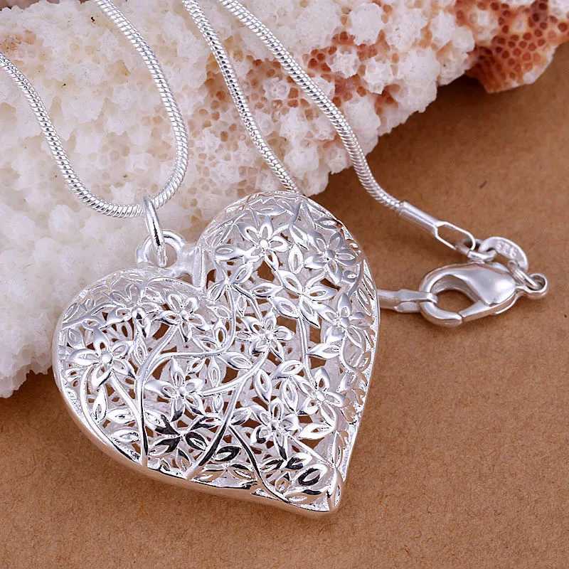 925 sterling silver 18-30 inch carved heart-shaped pendant snake chain necklace suitable for womens fashionable wedding party charm jewelry W241230