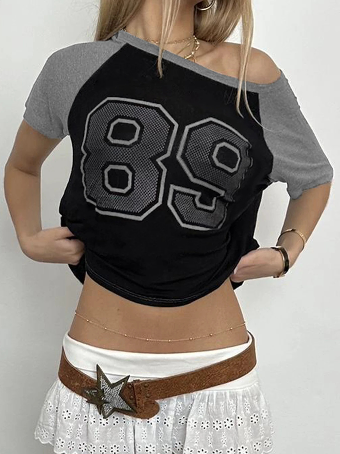 American Retro Casual Football Tee Figure Print Contract Patchwork Short Sleeve Loose Casual Summer Preppy T Shirt Women 241224