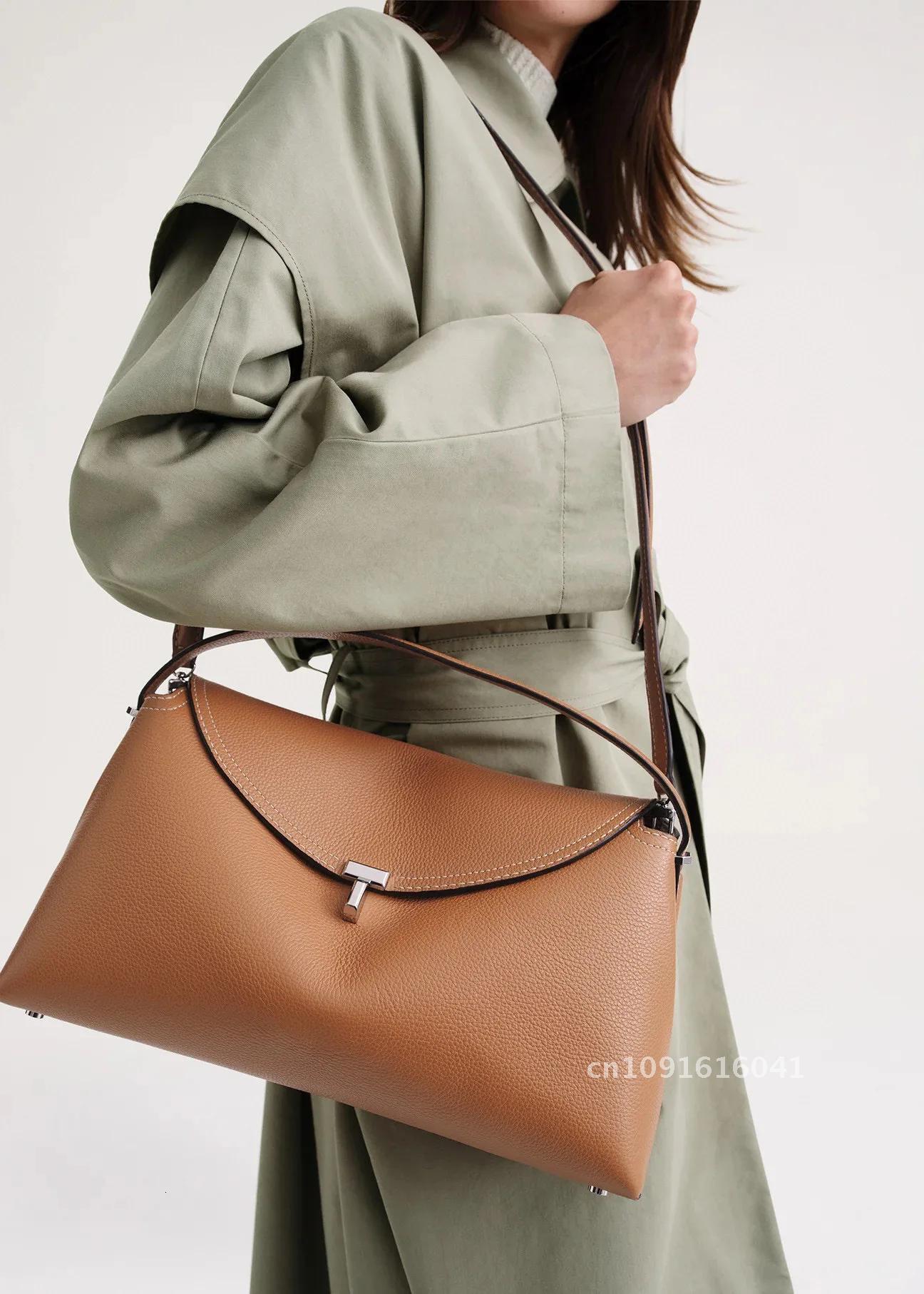 Women's Bags Design New High-End Texture Niche Fashion Trend Versatile One-Shoulder Portable Flip Commuter Bag