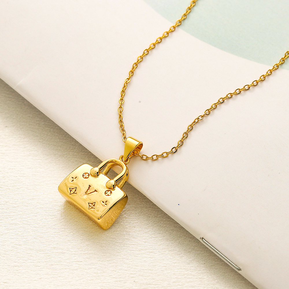 Luxury Design Necklace Choker Chain Letter Necklaces Pendant Fashion Womens Wedding Jewelry Accessories 8 Colors