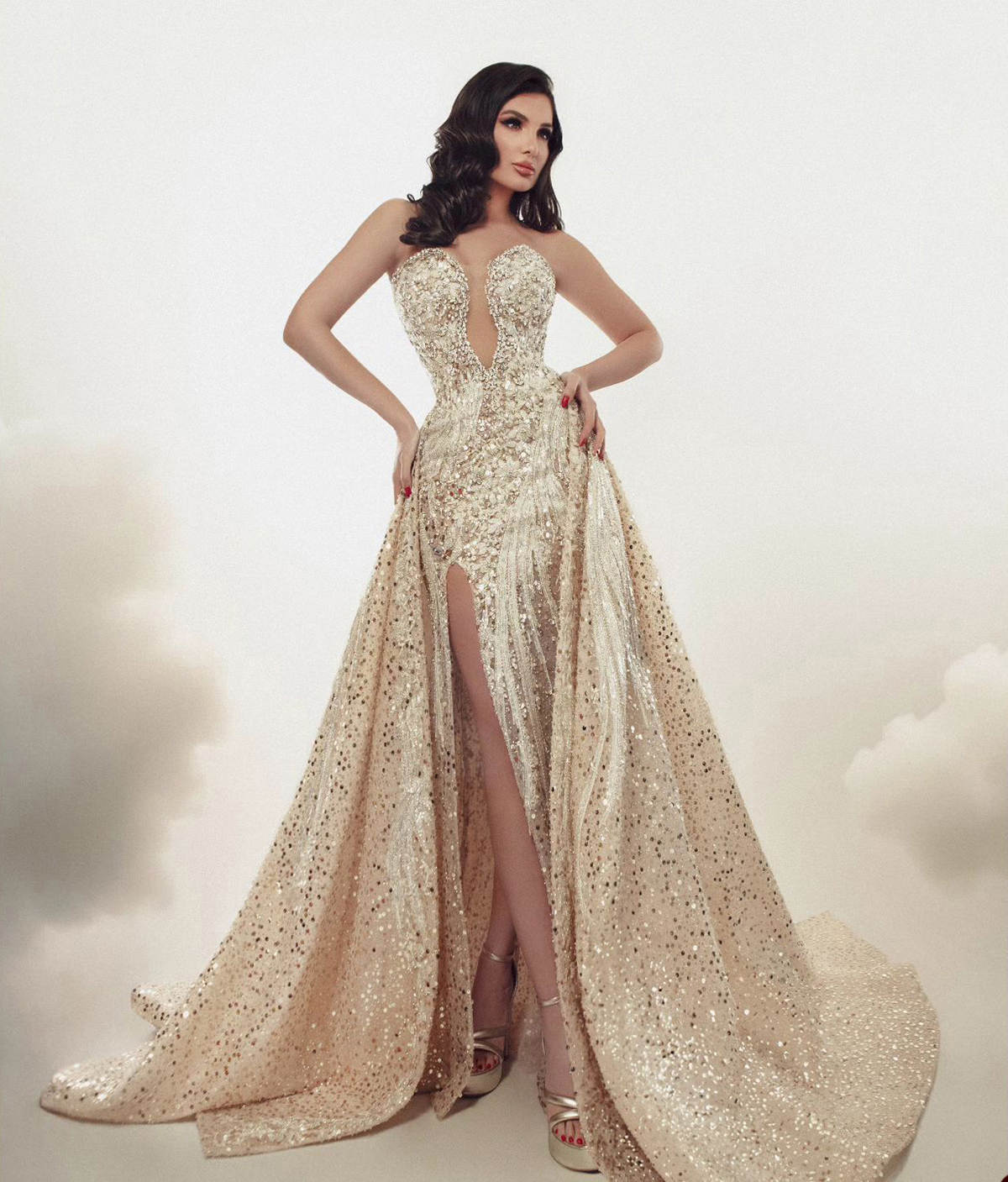 Glamorous Mermaid Wedding Dresses Strapless Lace Net Appliques Sequins Detachable Train Cathedral Bridal Gowns Arabian Dubai Custom Made Vestidos De N